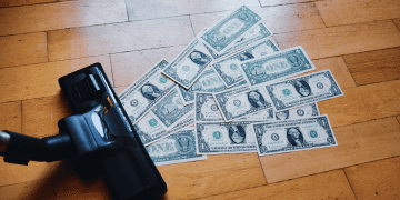 Investors face $1 Billion losses in a year