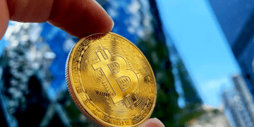 financial institutions cryptocurrency business