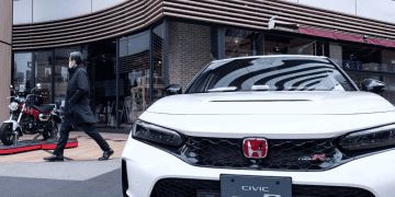 Honda Dealership in Japan