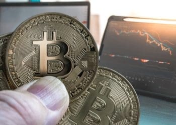 Satoshi-era Bitcoin Whales from 2011 Transfer 6,500 BTC Worth $230 Million After Six Years of Dormancy.