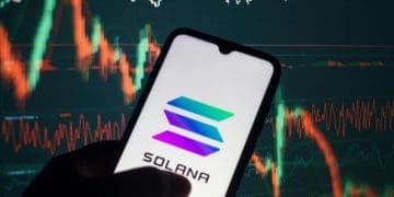 Solana Plunges 20% Amid SEC Scrutiny and Broad Market Downturn