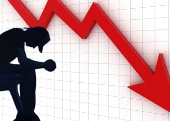 Urgent Rate Cuts Needed: Expert Warns of Looming Recession in 2024