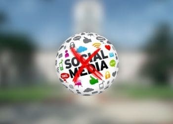 "Florida House Votes to Ban Under-17s from Social Media