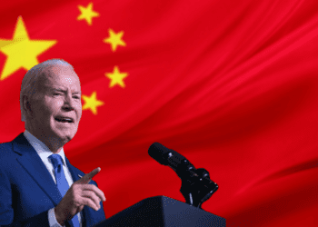 U.S. Flags Chinese Crypto Firm as National Security Risk Near Air Base