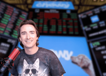 Roaring Kitty Keith Gill Buys 6.6% Stake in Chewy Shares