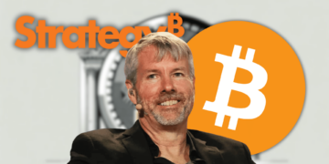 Strategys-bitcoin-holdings-surpass-500000-btc-with-latest-$584-million-purchase​