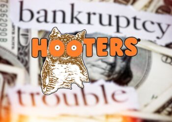 Hooters Aims for Revival with Founder-Backed Acquisition Amid Bankruptcy​