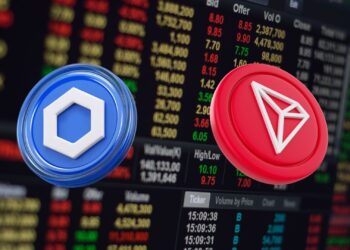 TRON and Chainlink Keep Slipping—But Which One’s the Better Bet?