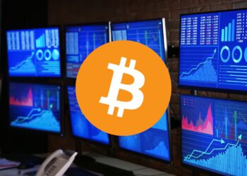 Bitcoin Flirts With Breakout As Bull Flag Takes Shape