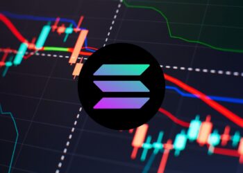 Solana Dips 15% but Long-Term Holders Signal Confidence