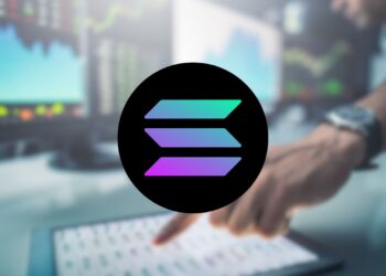 Solana Hangs Above $150—But Signals Say a Dip Might Be Coming