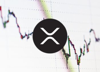 XRP Hangs on as Bears Tighten Grip and Whales Make Noise