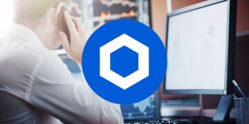 Chainlink Price Dips but Institutional Momentum Builds