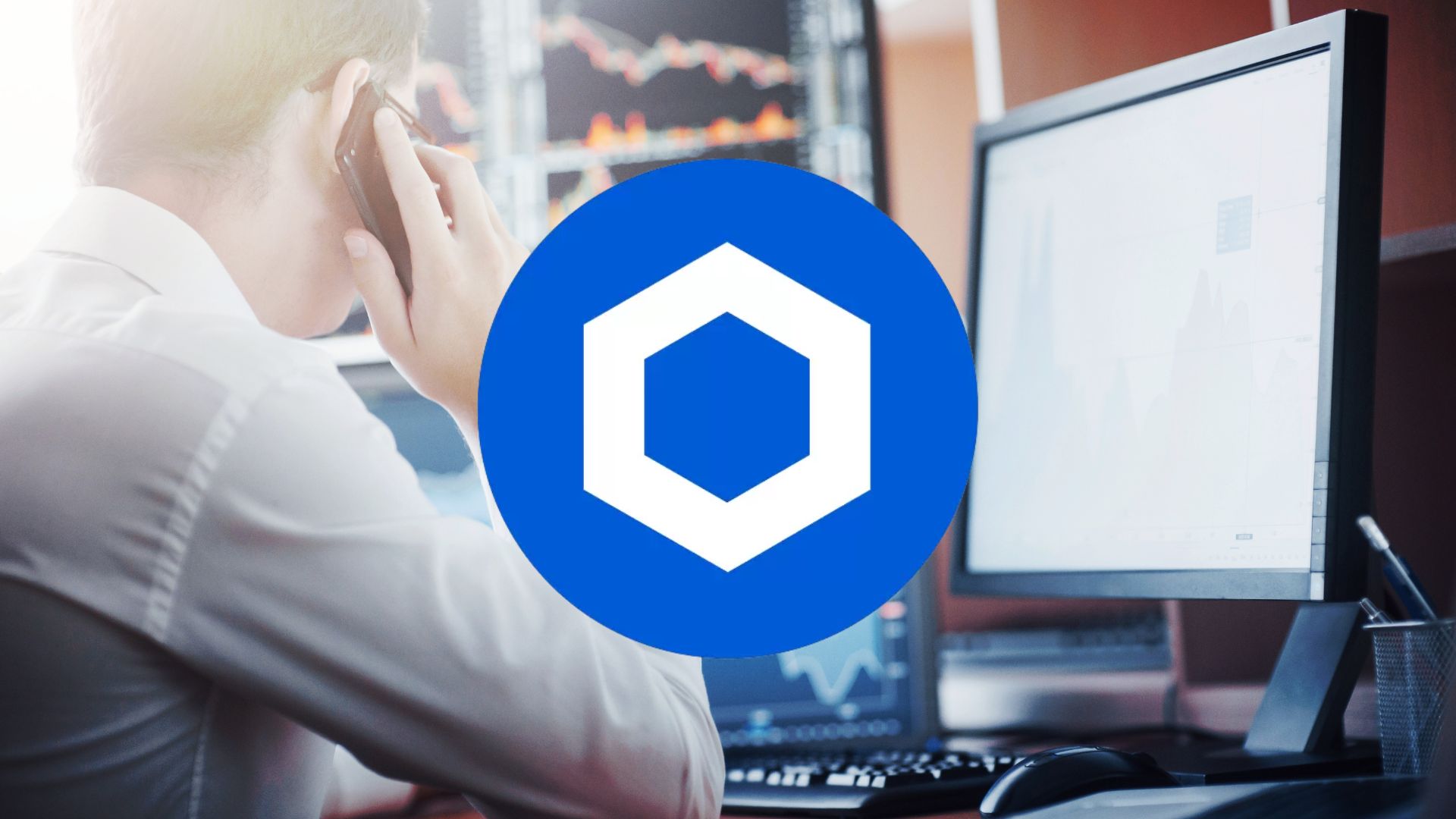 Chainlink Price Dips but Institutional Momentum Builds