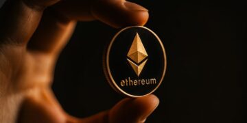Ethereum ETFs Dominate With $2.2B Inflows in 3 Days, Closing in on All-Time High as Bitcoin Lags Behind