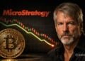 MicroStrategy Stock Drops as Bitcoin Custody Debate Heats Up in Crypto Markets