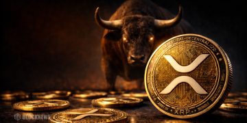 XRP Trades Near Key Support While Multi-Year Crypto Structure Eyes $200